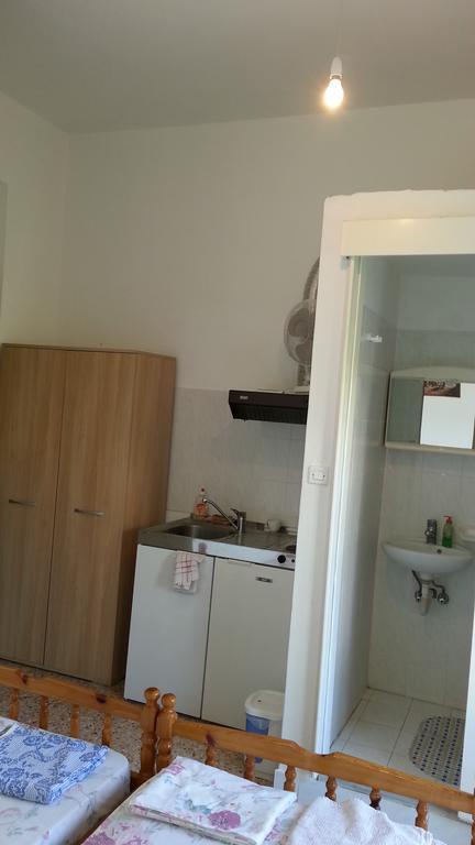 Marina'S Rooms Lipsi Quarto foto
